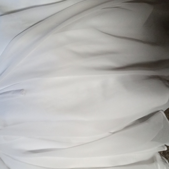 Wedding dress - Picture 4 of 5